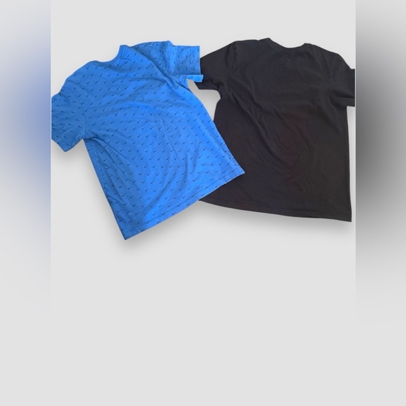 Nike lot of 2 Short Sleeve T-Shirts in Men’s Sz Sm & Medium Cotton Graphic - Picture 3 of 10